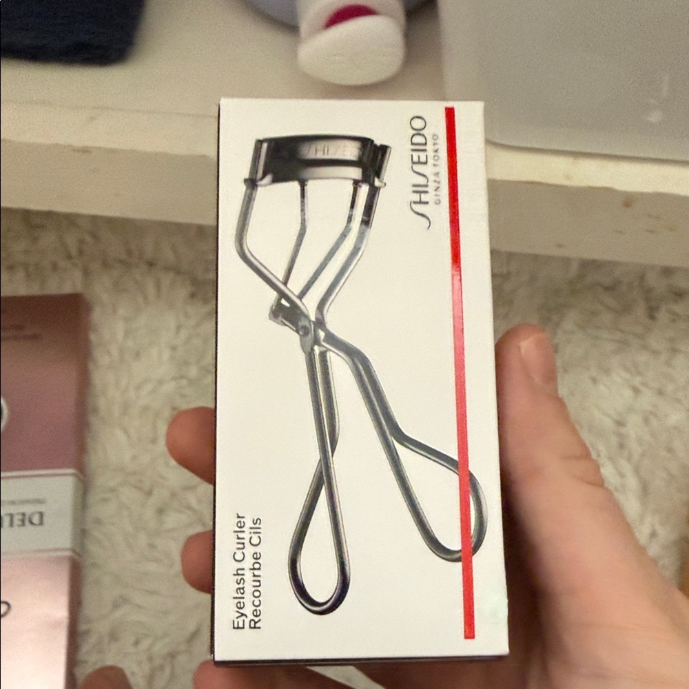 Shiseido Silver Eyelash Curler